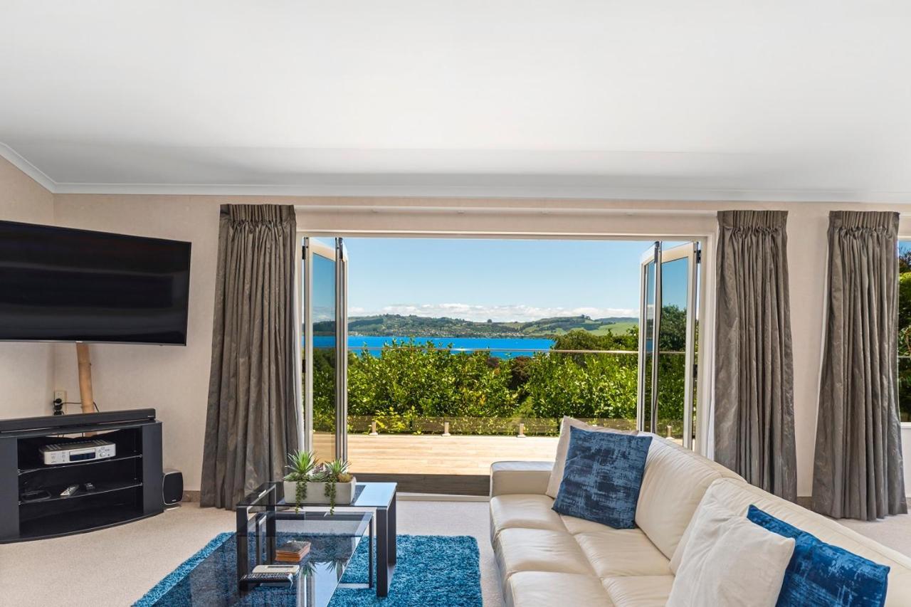Tui Lookout - Pool & Views * Taupo